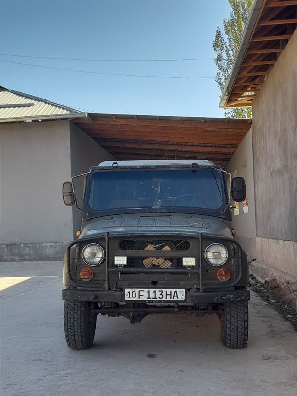 UAZ 469 на ходу, 24 мотор