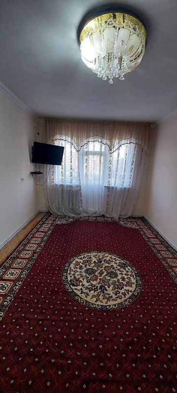 Тезда Динамода 1хона 4этаж квартира ижарага берилади