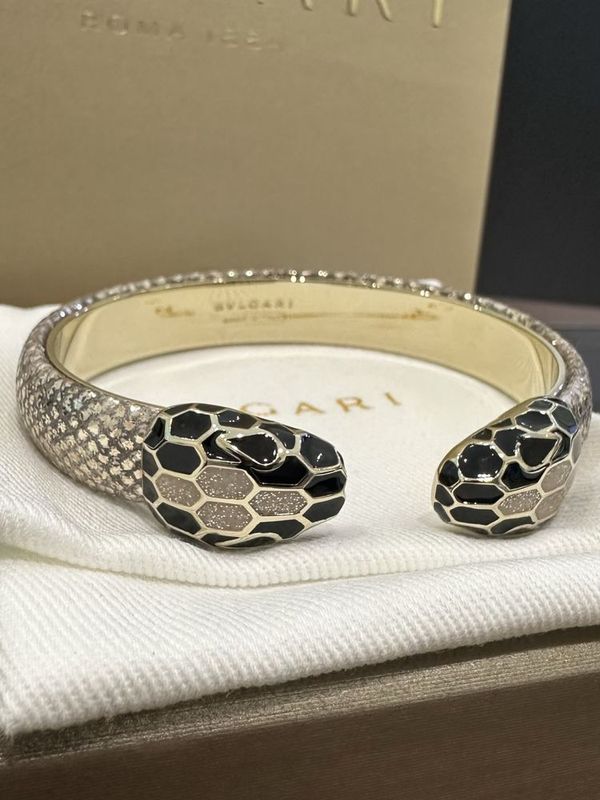 NEW Браслет Bvlgari Serpenti Forever 288376