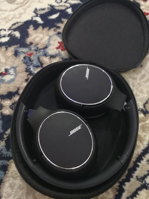 Беспроводные наушники BOSE Беспроводные наушники BOSE