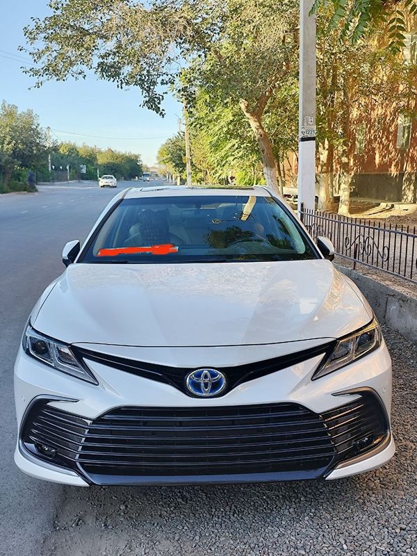 Toyota camry hybrid японское 2023 года