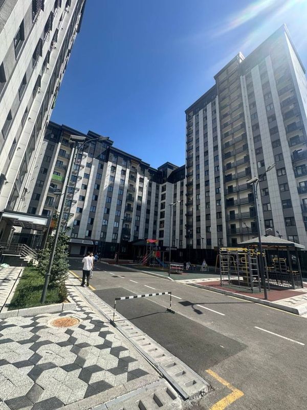 Яккасарарай МВД Корзинка Новастройка LAND HAUSE 3- ком 1- этаж Яккасарарай МВД Корзинка Новастройка LAND HAUSE 3- ком 1- этаж