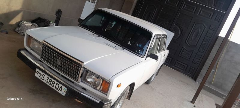Vaz 2107 sotiladi Vaz 2107 sotiladi