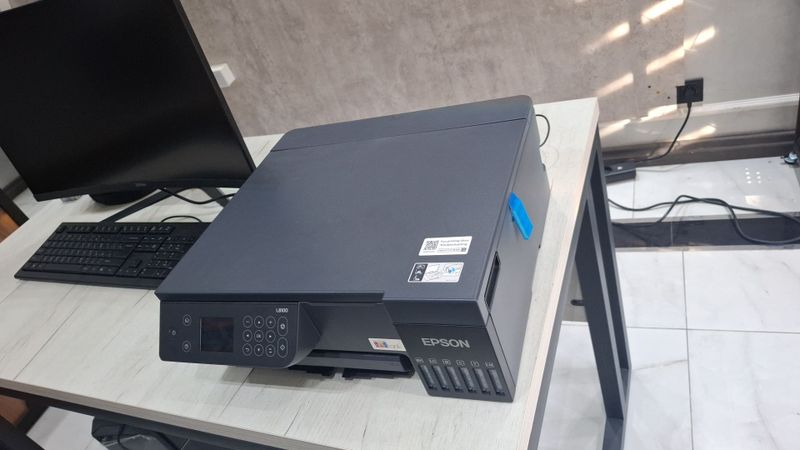 Printer epson L8100 Printer epson L8100