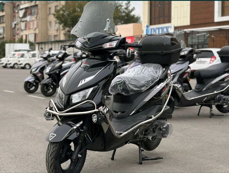 Dugali largo motros Dugali largo motros