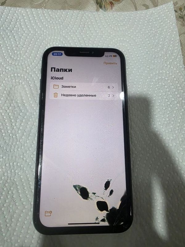 Iphone XR aybi ekranda dogʻi bor ishlashga halaqit qilmedi