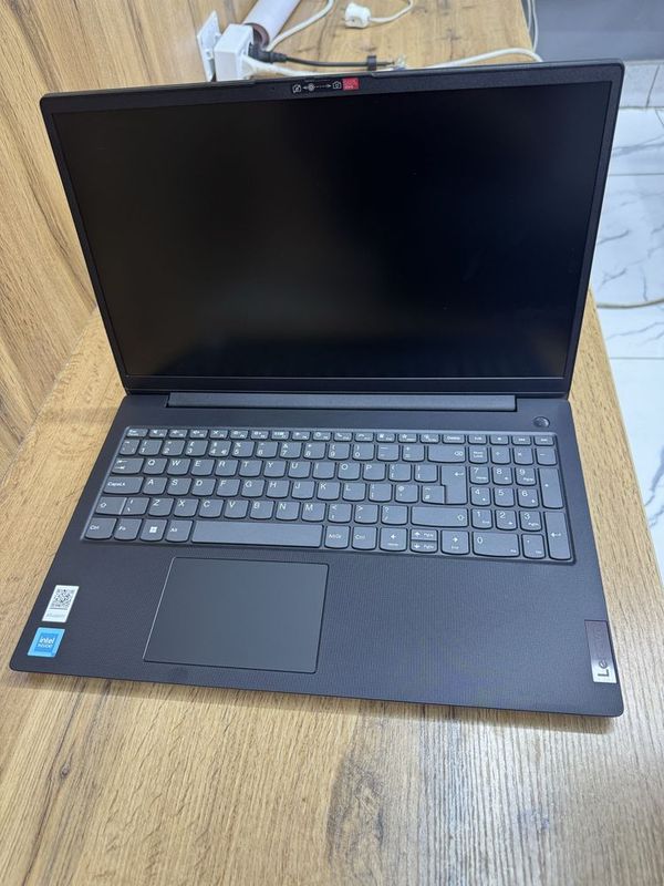 Noutbook Lenovo Intel N 4500 4/256 gb 6 oy garantiya Noutbook Lenovo Intel N 4500 4/256 gb 6 oy garantiya
