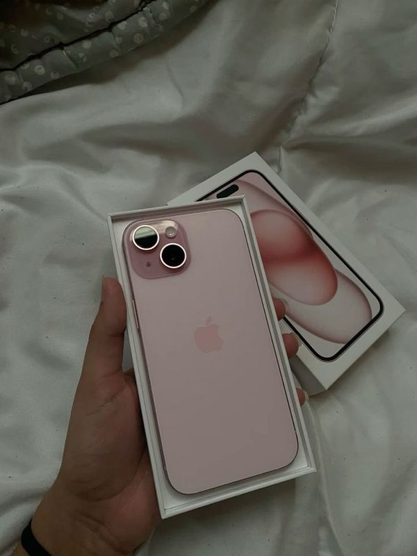 Iphone 15 pink 128 аккумлятор 99% full