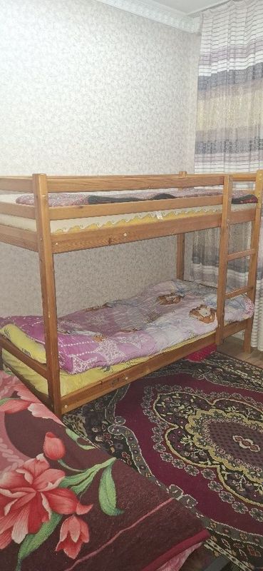 Продается кровать двухяростный