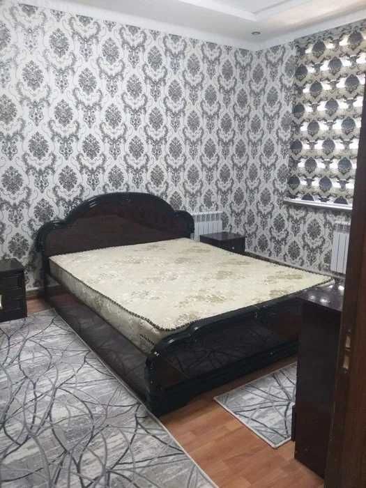 sergeli 3-bekatga yaqin joydan 2 xonali kv ijaraga beriladi.400$ 2/3/9