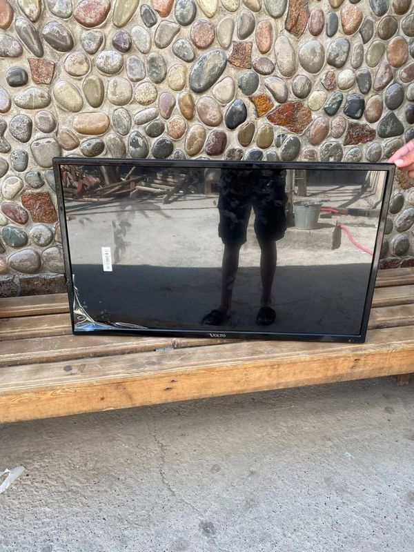 Yangi televizor sotiladi 32 talik smart tv emas Yangi televizor sotiladi 32 talik smart tv emas
