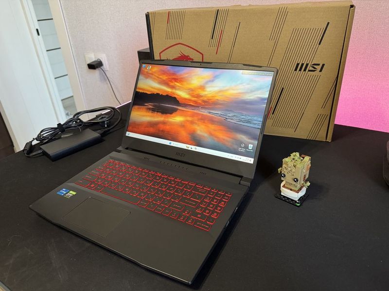 Игровой ноутбук MSI Katana RTX3060 Игровой ноутбук MSI Katana RTX3060
