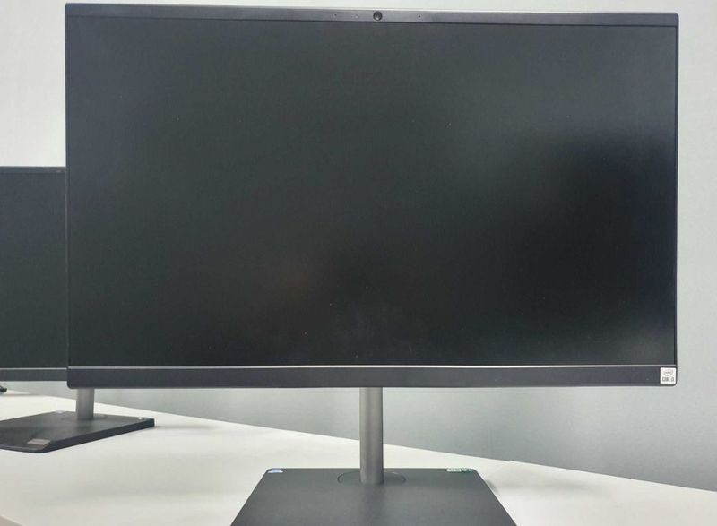 Lenovo V30A24 моноблок энг арзон нархда янги та колган Lenovo V30A24 моноблок энг арзон нархда янги та колган