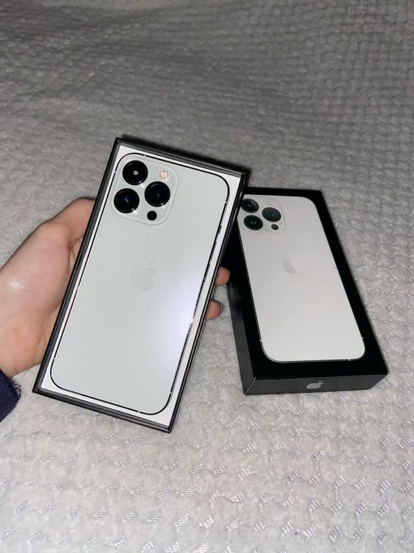 iphone 13 Pro Max в голубом цвете 256г iphone 13 Pro Max в голубом цвете 256г