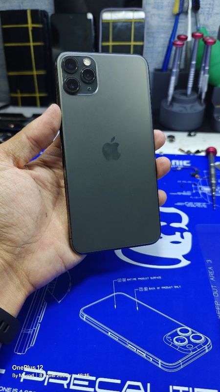 I phone 11 pro max 256gb I phone 11 pro max 256gb