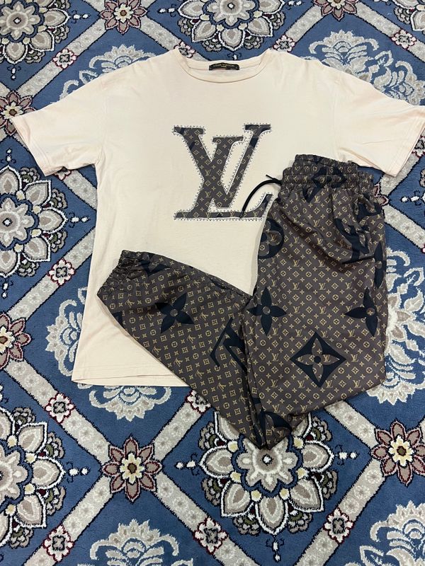 Louis vuitton oversize S/L umuman kiyilmagan