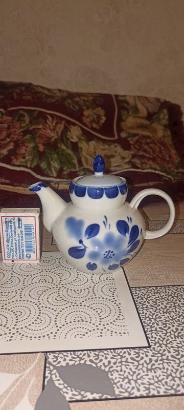 Продаю не большой советский чайничек