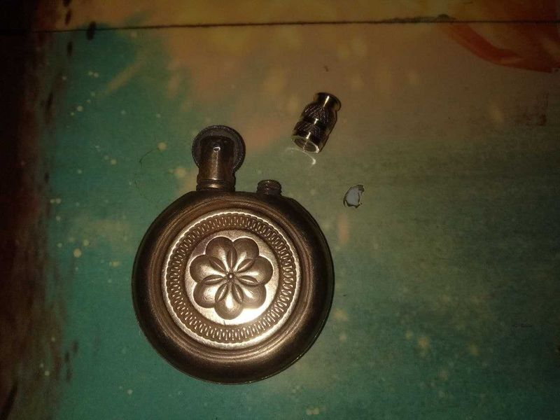 Старинная коллекционная зажигалка Старинная коллекционная зажигалка