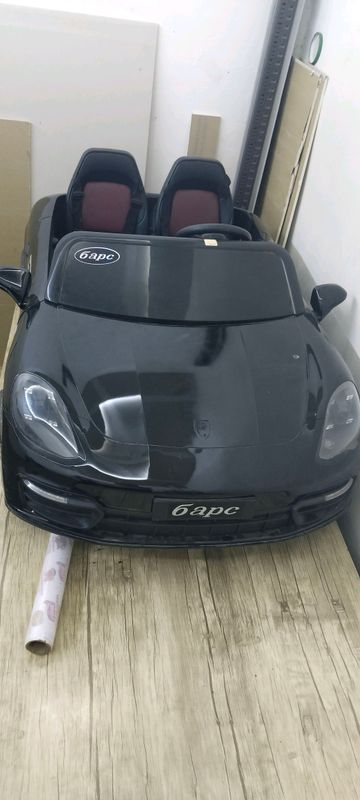 Bolalar Elektro mobili sotiladi holati yangi Bolalar Elektro mobili sotiladi holati yangi
