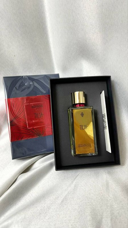 Tilia erkaklar ayollar uchun birdek ketadigan atir Tilia erkaklar ayollar uchun birdek ketadigan atir