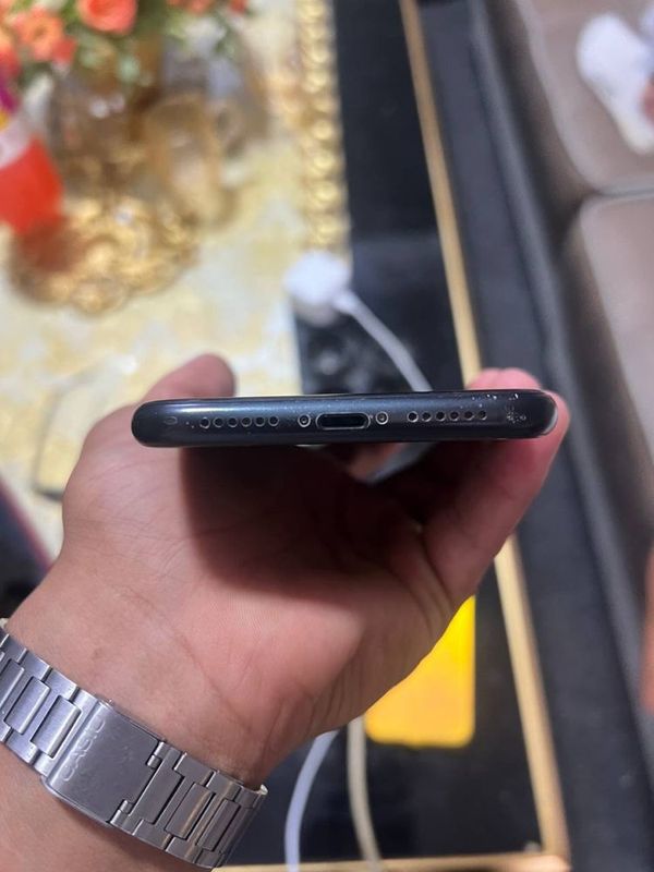 Iphone xr aybi rasmda 1 milon Iphone xr aybi rasmda 1 milon