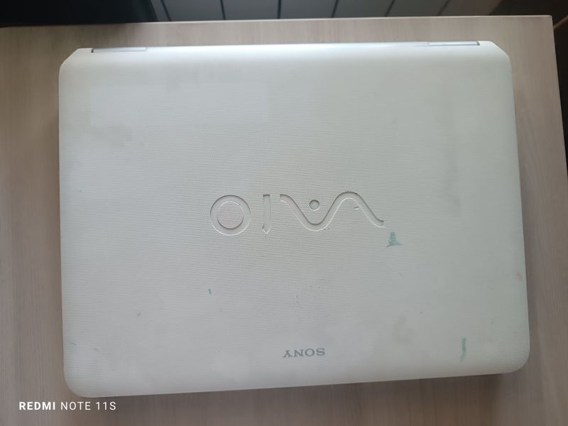 Продам ноутбук Sony б.у. Продам ноутбук Sony б.у.
