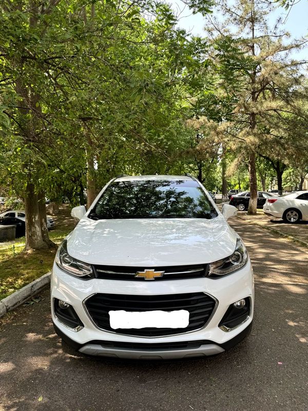 Tracker premier sotiladi Tracker premier sotiladi