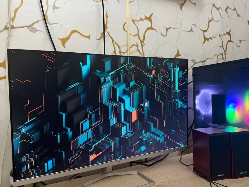 Продается игровой компьютер с монитором