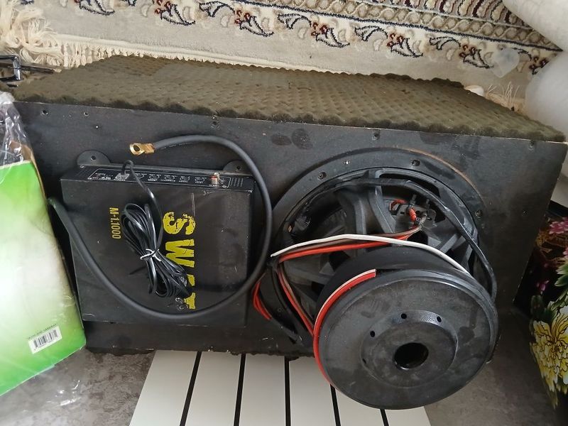 Edge самбуфер 1500w nominal , усилитель swat 1.1000w Edge самбуфер 1500w nominal , усилитель swat 1.1000w