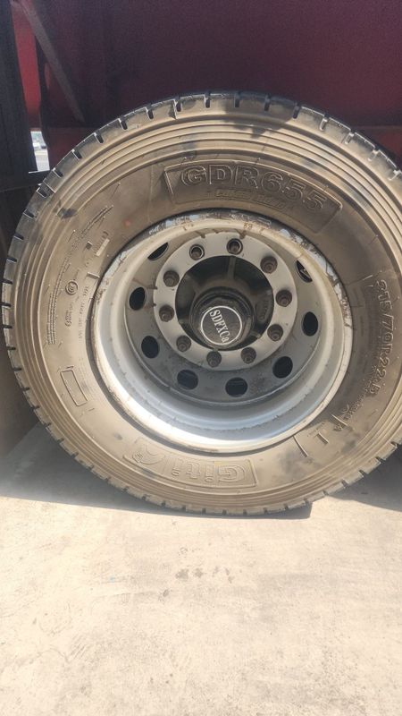 Giti 315/70R22.5 400 км юрган перегон янги диска калинидан. Giti 315/70R22.5 400 км юрган перегон янги диска калинидан.