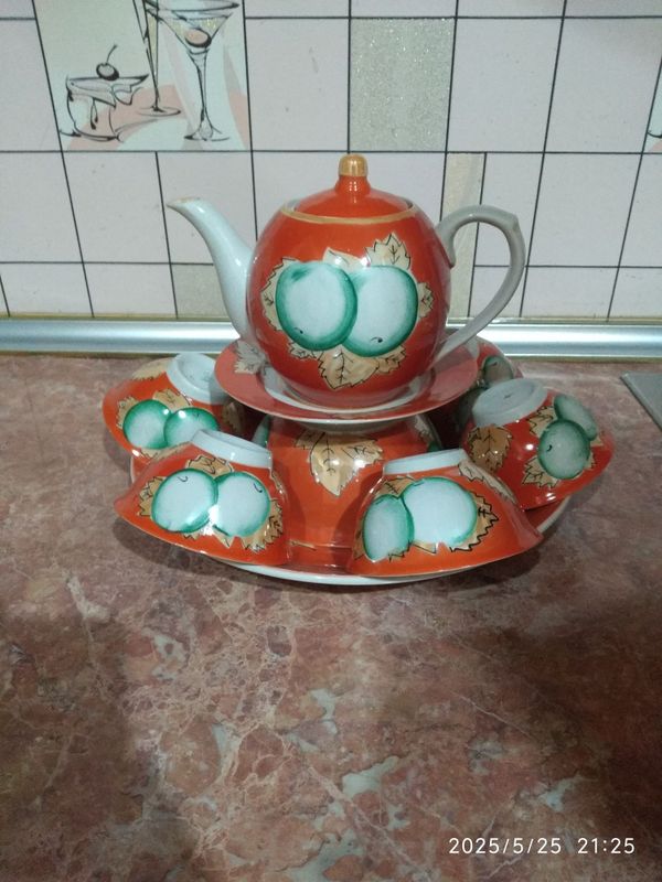 Продам сервиз яблоко Продам сервиз яблоко