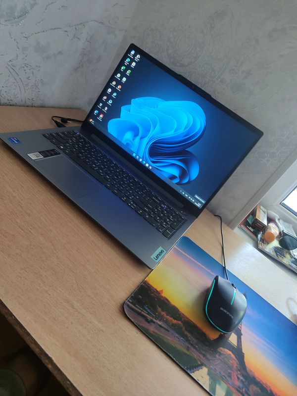Lenovo noutbook core-i7
