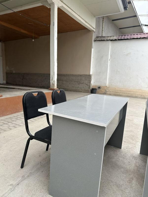 Parta stol va stullar Parta stol va stullar