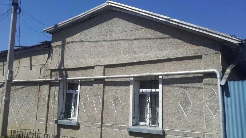 Срочно сдается дом рядом с Рисовым рынком,5 комнат,4 сотки.