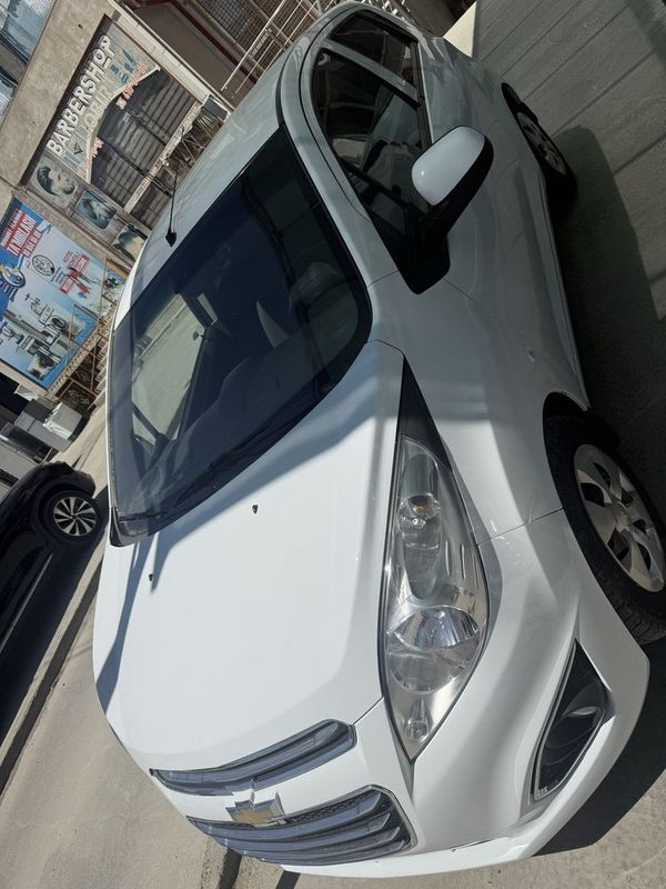 Spark holati yaxshi 2 ta detalida kraska bo mator xadavoy yaxshi