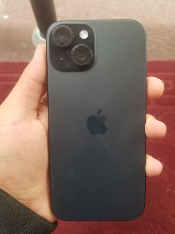 iPhone 15 Black sotiladi iPhone 15 Black sotiladi