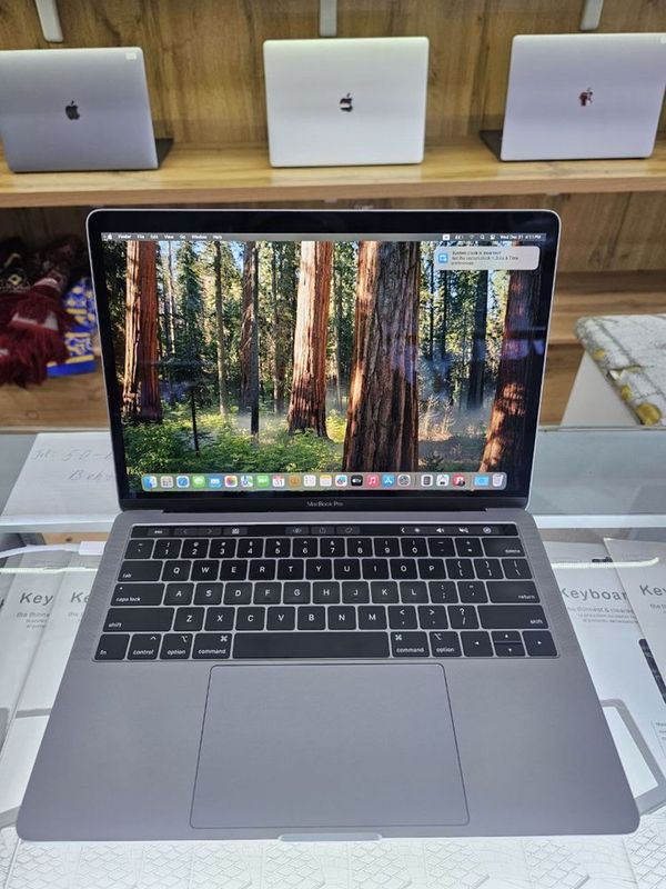 MacBook pro intel i7