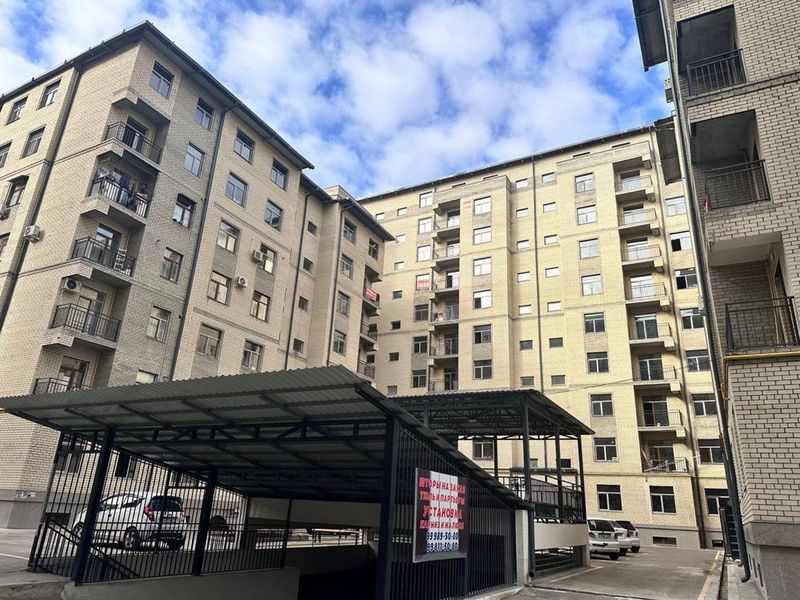 Продается квартира на махтумкули 3/6/9 Продается квартира на махтумкули 3/6/9