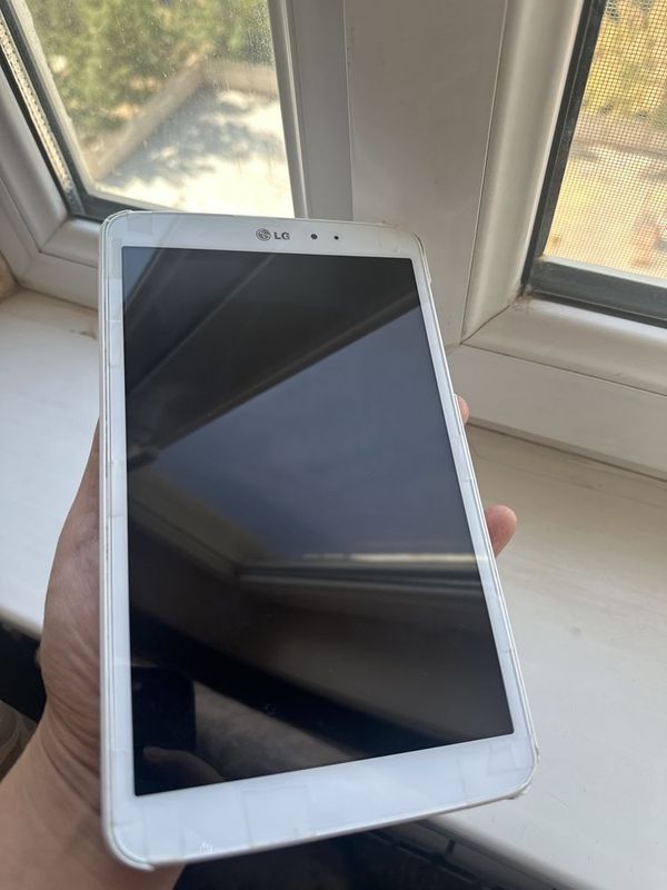 Планшет LG G Pad