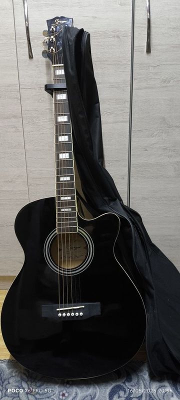 Gitara akustika Gitara akustika