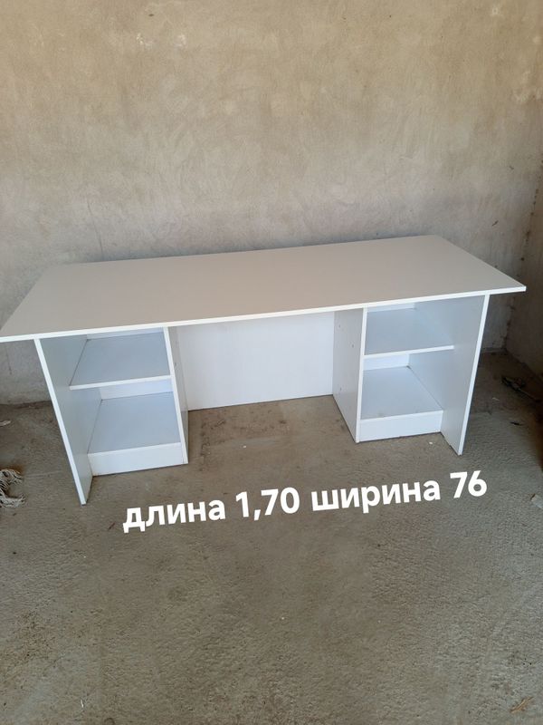 Срочно продается мебель для аксисуари для магазина аксессуары новый п