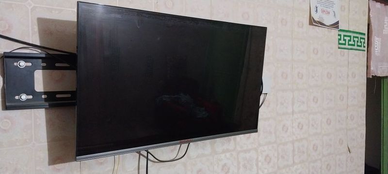 Телевизор в хорошем состоянии Телевизор в хорошем состоянии