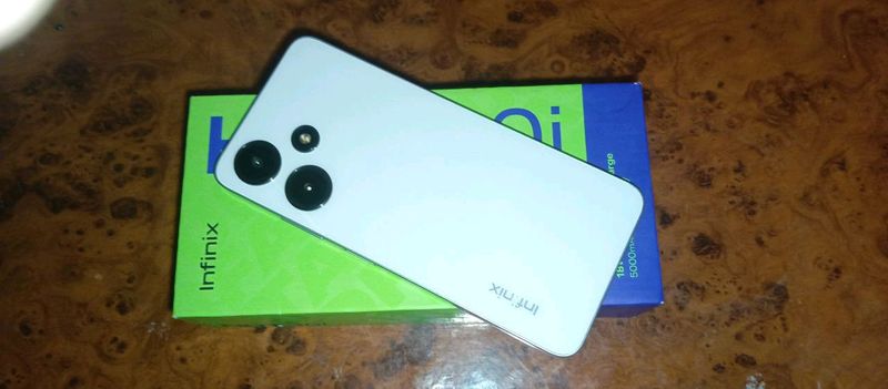 infinix Hot 30 i infinix Hot 30 i
