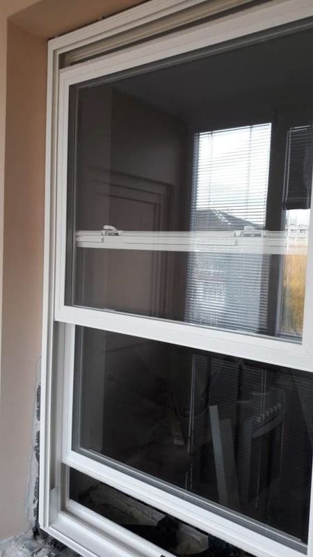 Deraza sotiladi 150×80 yuqoriga kotarib ochiladigan Deraza sotiladi 150×80 yuqoriga kotarib ochiladigan