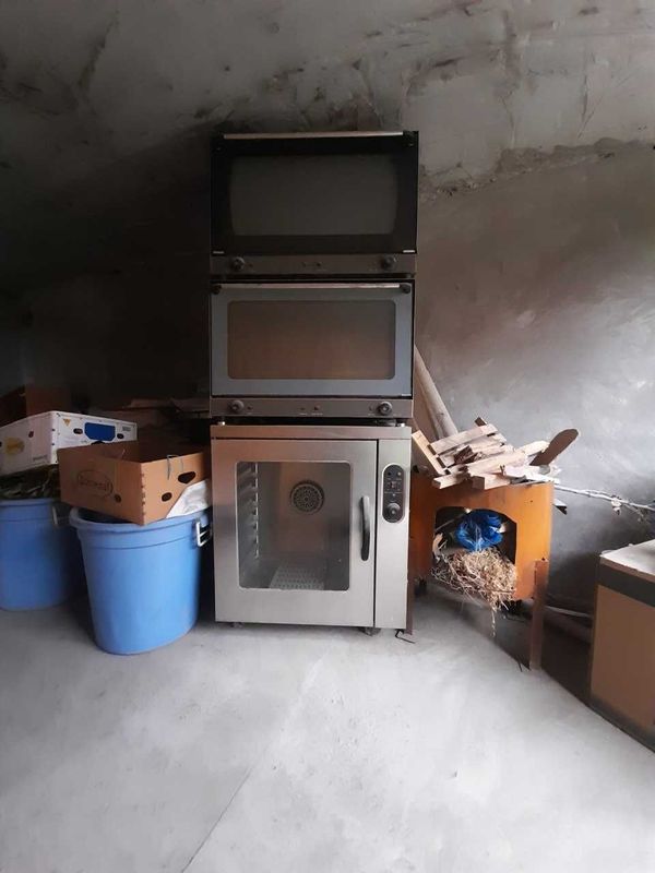Печка, растойка 220в б/у Печка, растойка 220в б/у