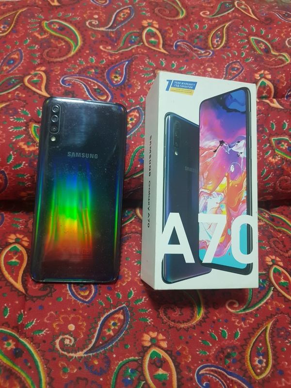 Samsung galaxy a70 Samsung galaxy a70