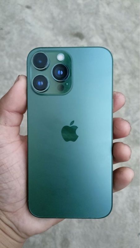 Iphone XR 13 PRO ruskiy