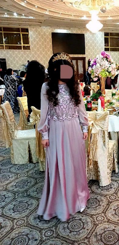 Toʻy va bayram uchun qulay libos Toʻy va bayram uchun qulay libos