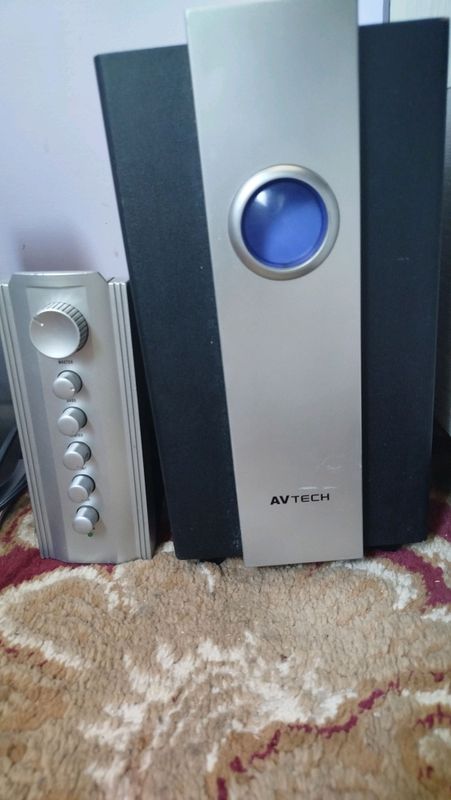 AV TECH самбуфер 3 та калонкаси бор AV TECH самбуфер 3 та калонкаси бор