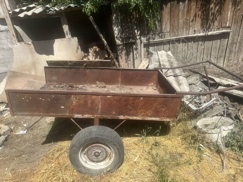 Продаётся прицеп торг есть Продаётся прицеп торг есть